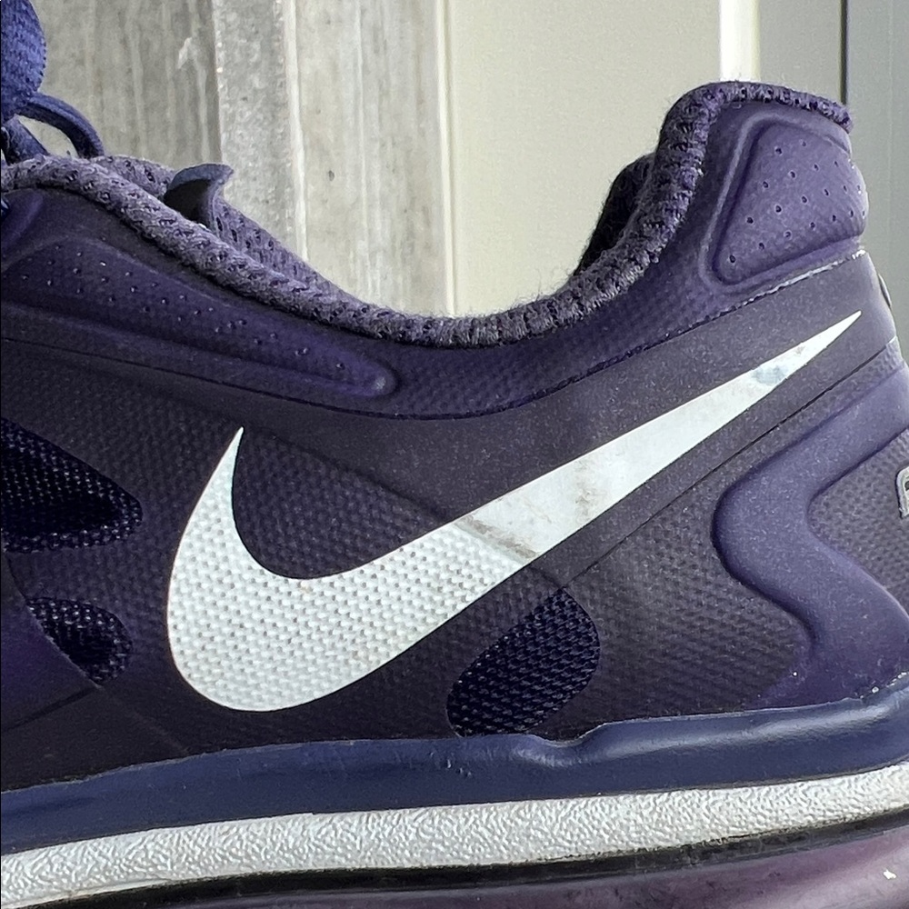 Nike Purple and White Women's Sneakers - Picture 7 of 11